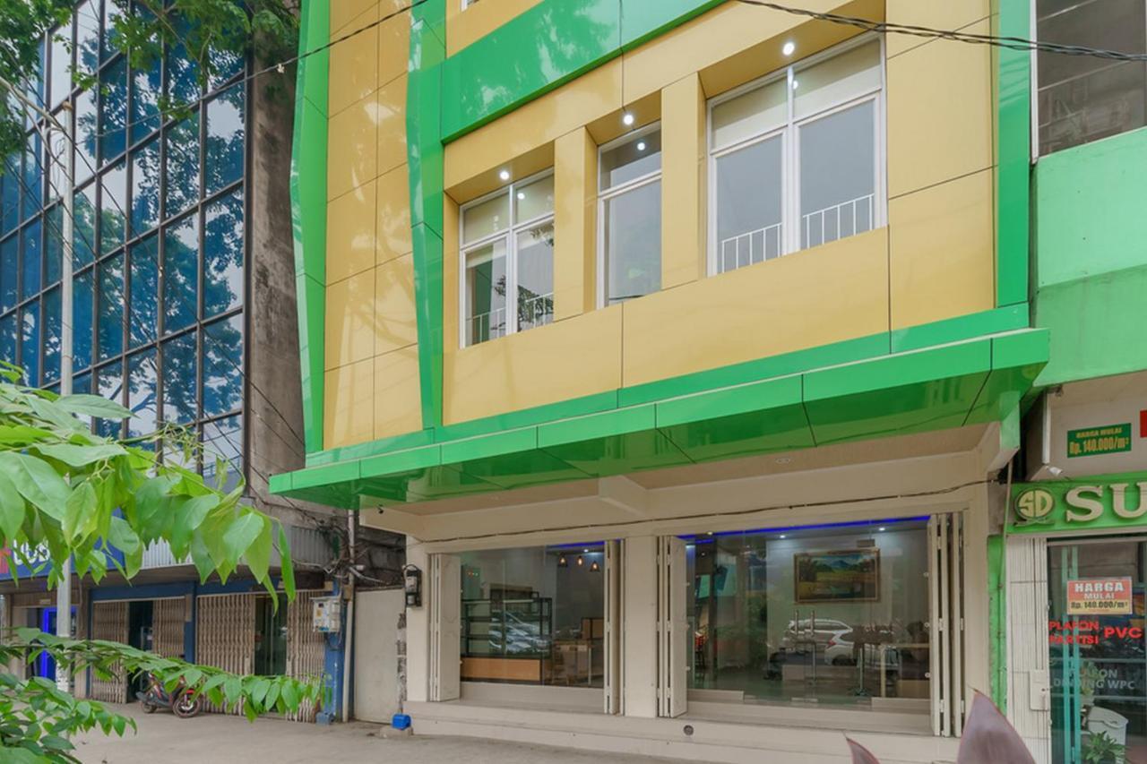 红多兹Plus酒店-近巨港RS RK查理塔斯2号 外观 照片
