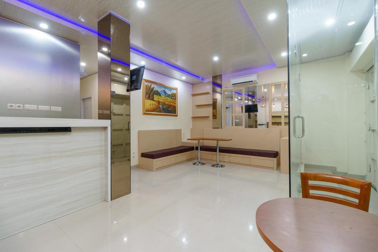 红多兹Plus酒店-近巨港RS RK查理塔斯2号 外观 照片